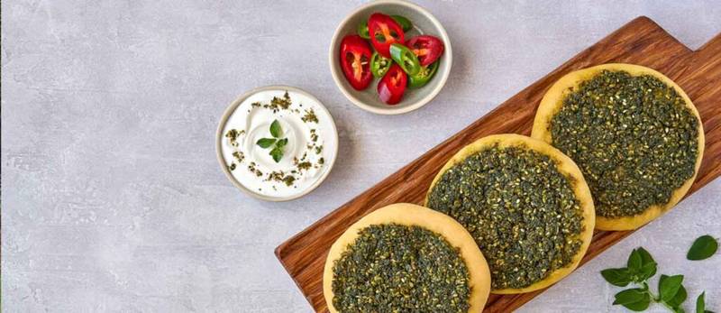 Top Manakeesh Spots in Dubai: Zataar w Zeit & Zaroob